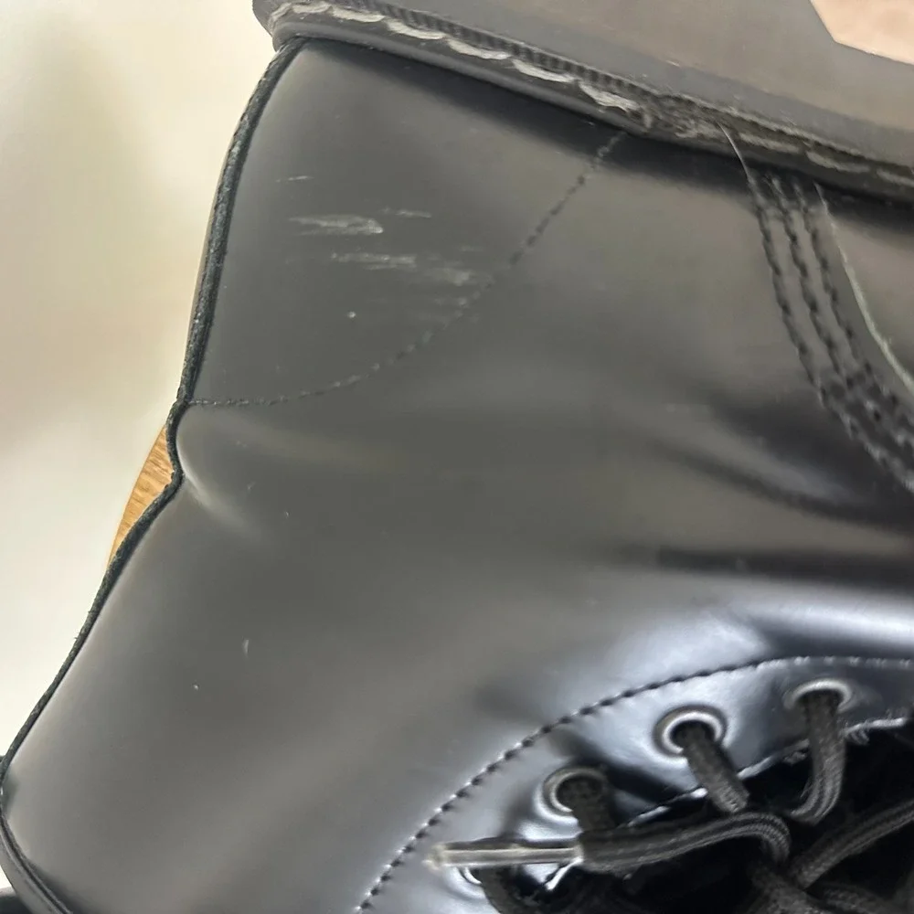 Solovair Hi-Shine 8 Eye Mens Black Leather Suspension Soles 7.5 US Derby Boots